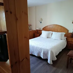 Llacs De Cardos Hotel